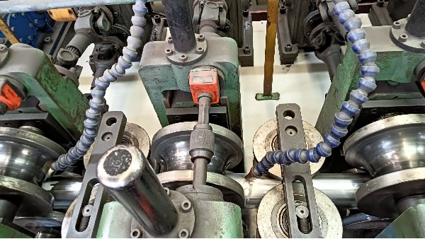 不銹鋼焊管與無縫管價格差異之謎！